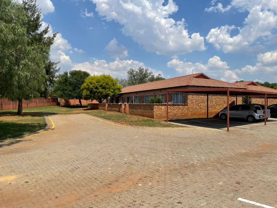 To Let 2 Bedroom Property for Rent in Vaalpark Free State